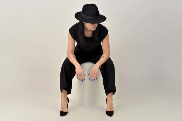 Sesja kobieca studio